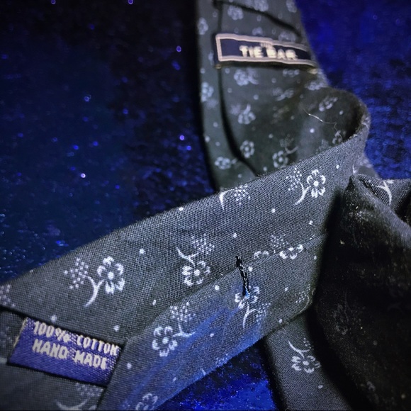 Tie Bar brand neck tie - Picture 4 of 13